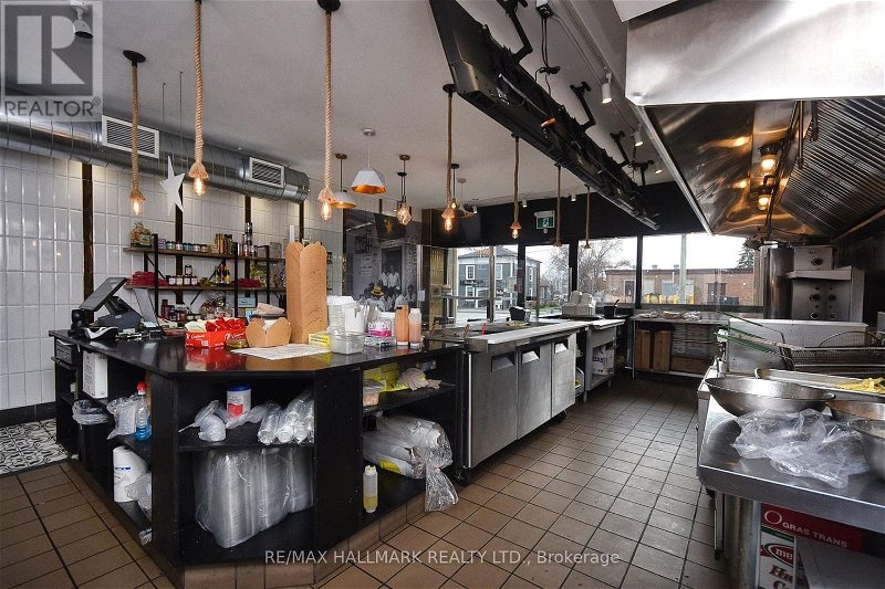 Image #1 of Restaurant for Sale at 95 Holland St W, Bradford West Gwillimbury, Ontario