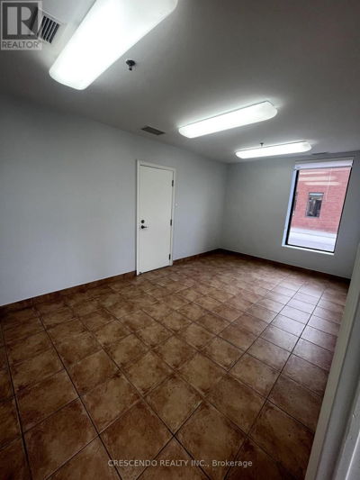 Commercial for Rent in New-brunswick