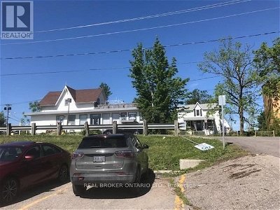 Image #1 of Commercial for Sale at #4 -24 Toronto St N, Uxbridge, Ontario