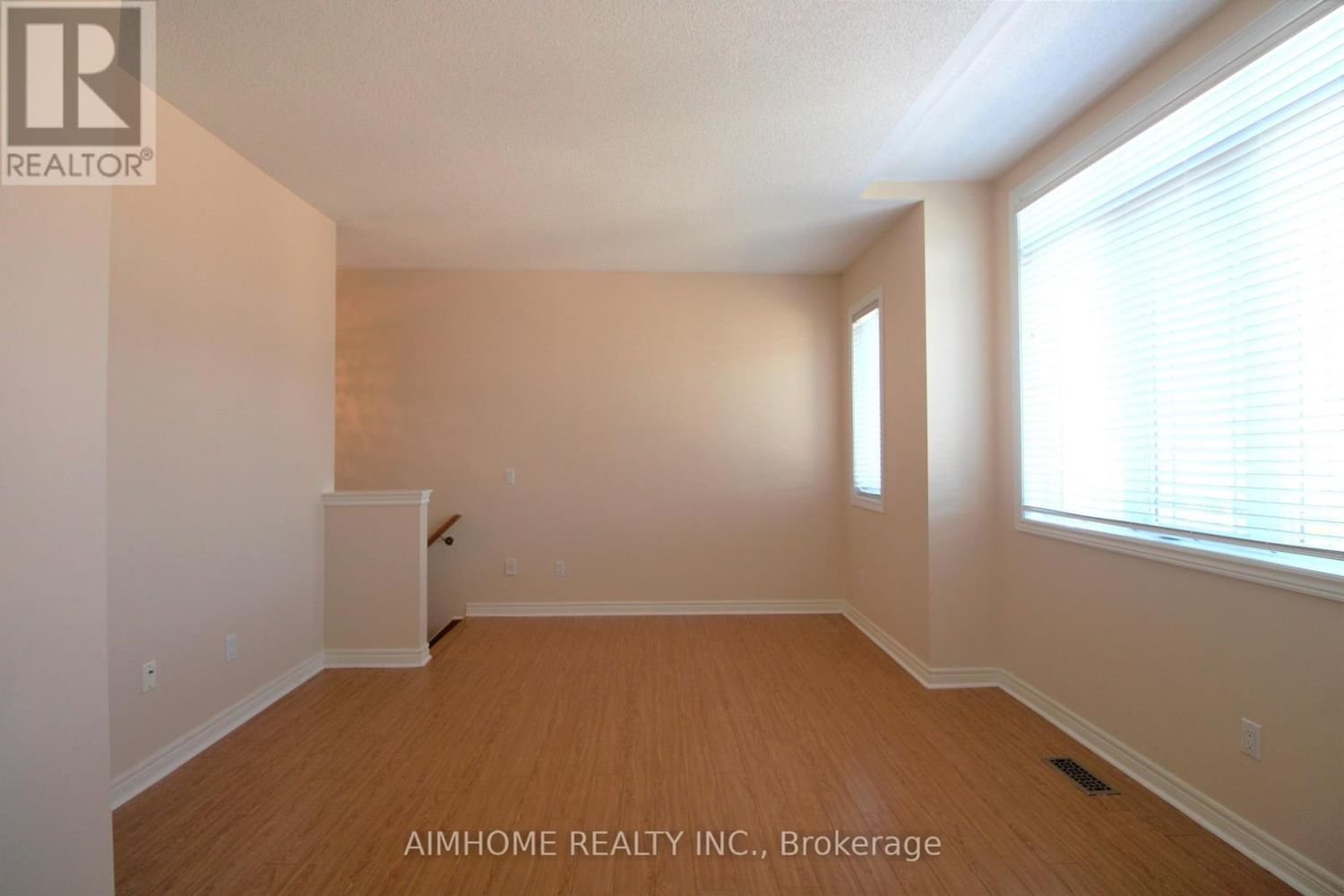 24 BEL CANTO CRES Image 10
