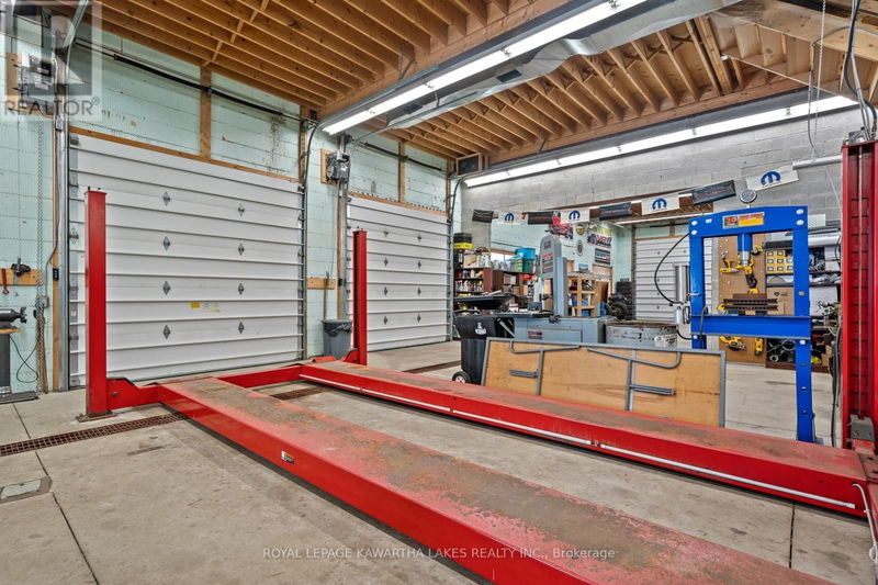 17916 Ninth Line  East Gwillimbury (Mt Albert), L0G1M0 | Image 17