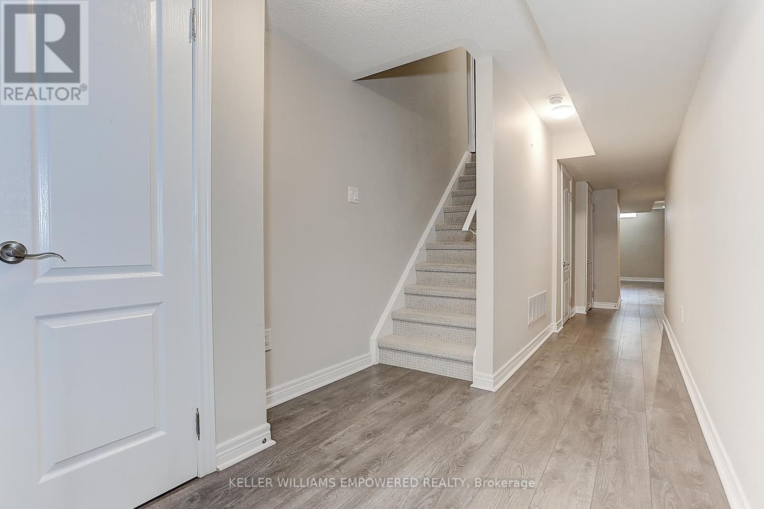 85 CHAYNA CRESCENT Image 37