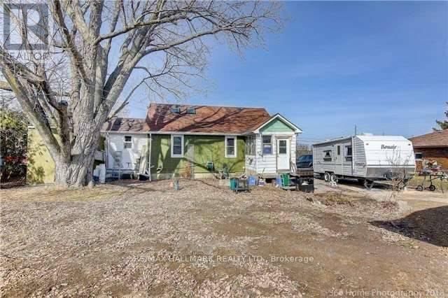 1527 Killarney Beach Road  Innisfil (Lefroy), L0L1W0 | Image 2