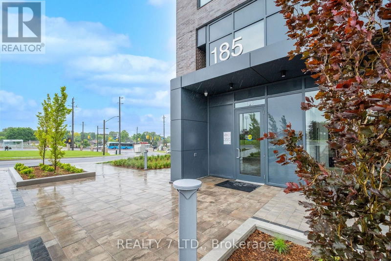  417 - 185 Deerfield Road  Newmarket (Central Newmarket), L3Y0G7 | Image 2