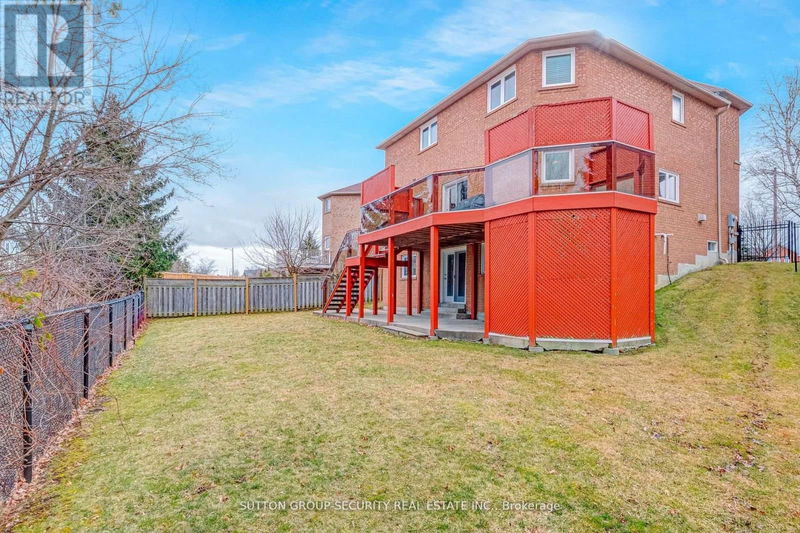 88 Klamath Court  Vaughan (Maple), L6A2L7 | Image 25