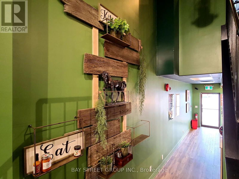 Image #1 of Restaurant for Sale at 19 - 17665 Leslie Street, Newmarket , Ontario