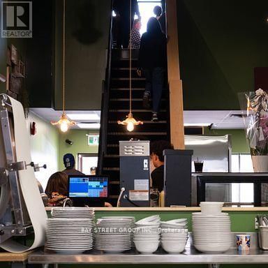Image #1 of Restaurant for Sale at 19 - 17665 Leslie Street, Newmarket , Ontario