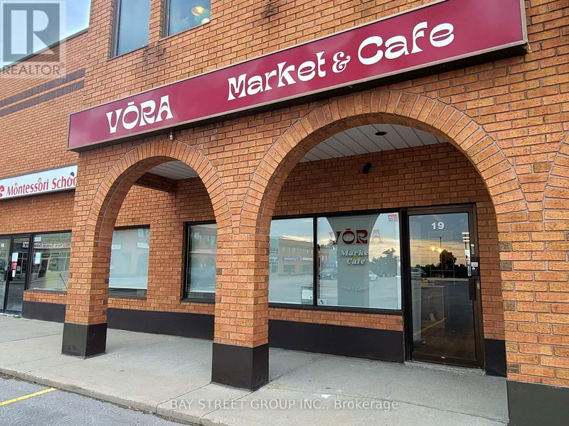 Image #1 of Restaurant for Sale at 19 - 17665 Leslie Street, Newmarket , Ontario