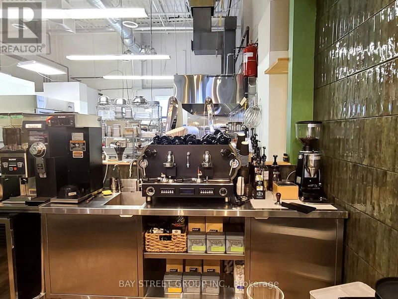 Image #1 of Restaurant for Sale at 19 - 17665 Leslie Street, Newmarket , Ontario
