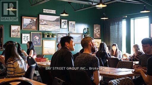 Image #1 of Restaurant for Sale at 19 - 17665 Leslie Street, Newmarket , Ontario