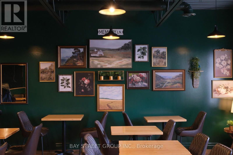 Image #1 of Restaurant for Sale at 19 - 17665 Leslie Street, Newmarket , Ontario