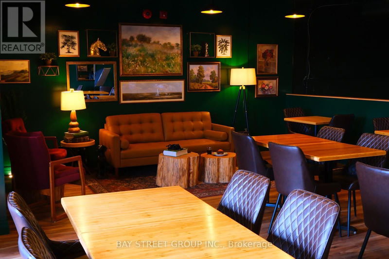 Image #1 of Restaurant for Sale at 19 - 17665 Leslie Street, Newmarket , Ontario