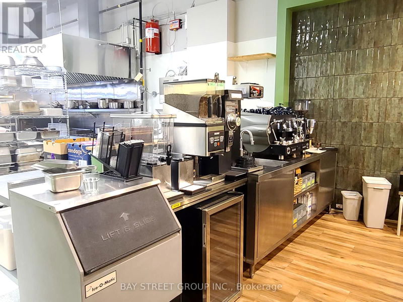 Image #1 of Restaurant for Sale at 19 - 17665 Leslie Street, Newmarket , Ontario