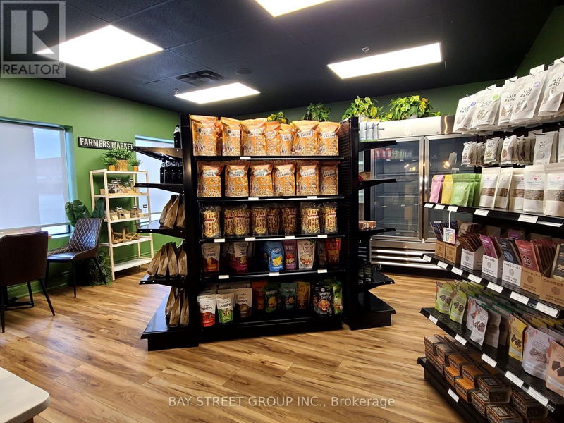 Image #1 of Restaurant for Sale at 19 - 17665 Leslie Street, Newmarket , Ontario