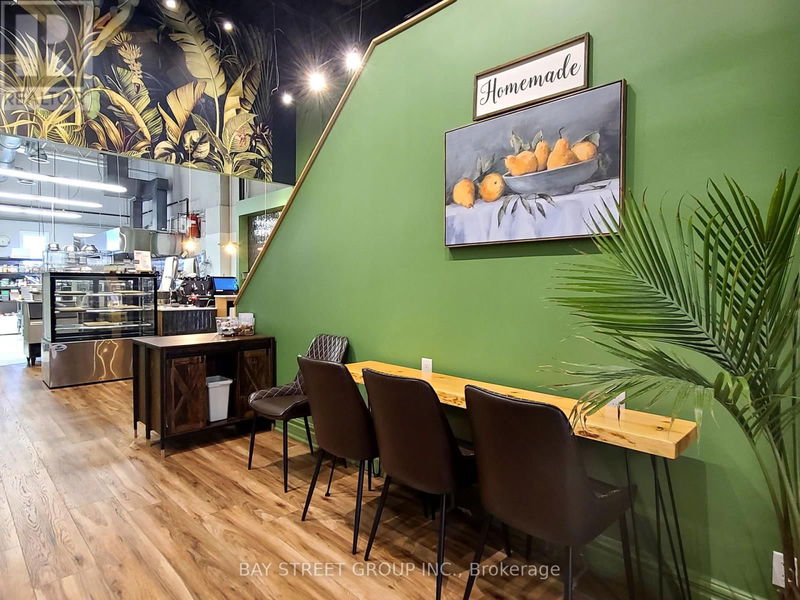 Image #1 of Restaurant for Sale at 19 - 17665 Leslie Street, Newmarket , Ontario