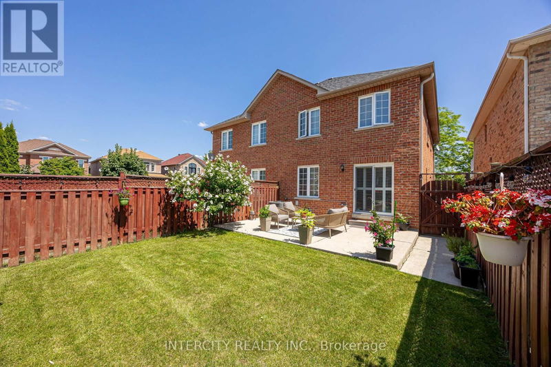 91 Adventure Crescent  Vaughan (Maple), L6A2Z8 | Image 37