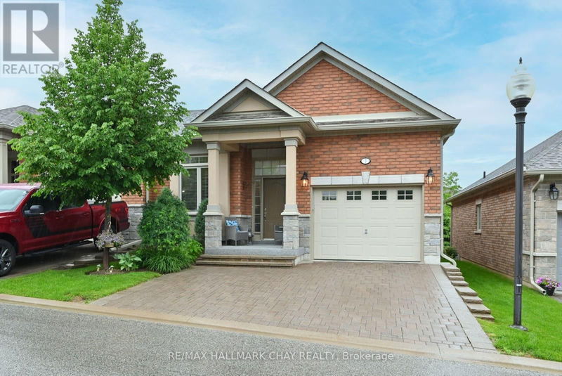 7 Vista Gardens  New Tecumseth (Alliston), L9R0H3 | Image 2