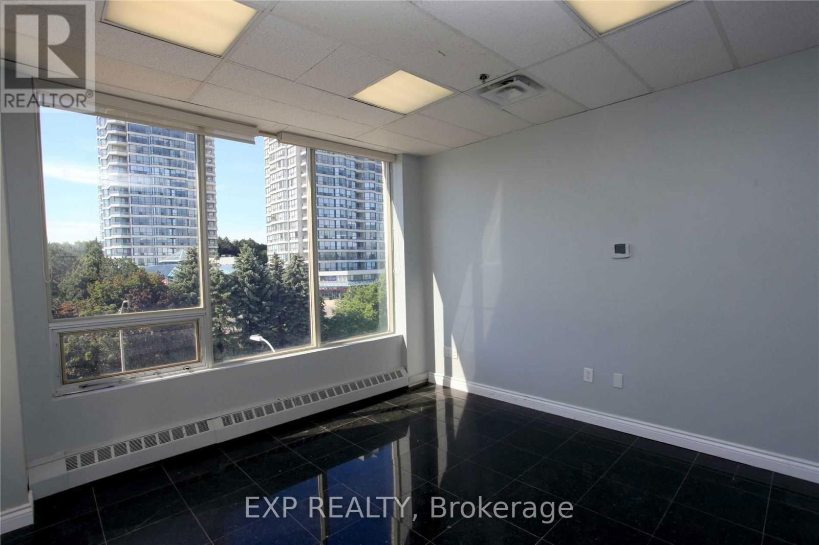 304-305 - 7368 YONGE STREET Image 15