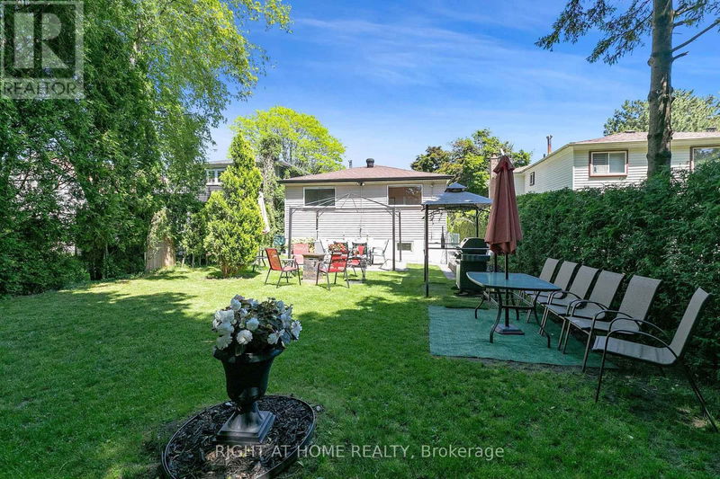 168 Springhead Gardens  Richmond Hill (North Richvale), L4C5C6 | Image 33