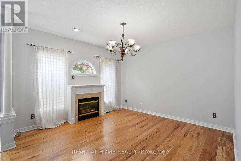 16 Sylwood Crescent  Vaughan (Maple), L6A2R1 | Image 16