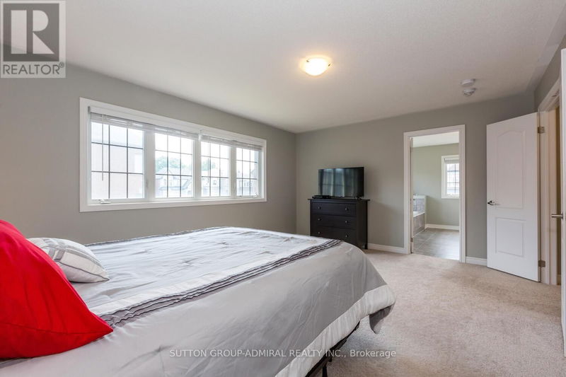 53 Pietrowski Drive  Georgina (Keswick North), L4P0J8 | Image 19