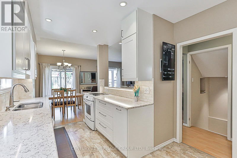 277 Rushbrook Drive  Newmarket (Summerhill Estates), L3X2C9 | Image 11