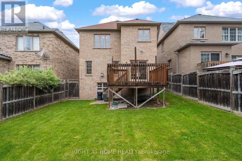 255 Queen Filomena Avenue  Vaughan (Patterson), L6A0H9 | Image 31