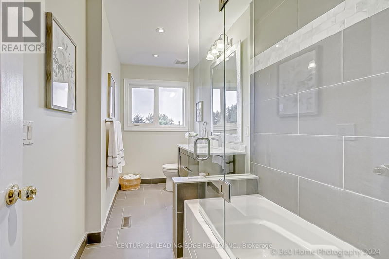 1 URQUHART Court  Aurora (Bayview Southeast), L4G0K5 | Image 28