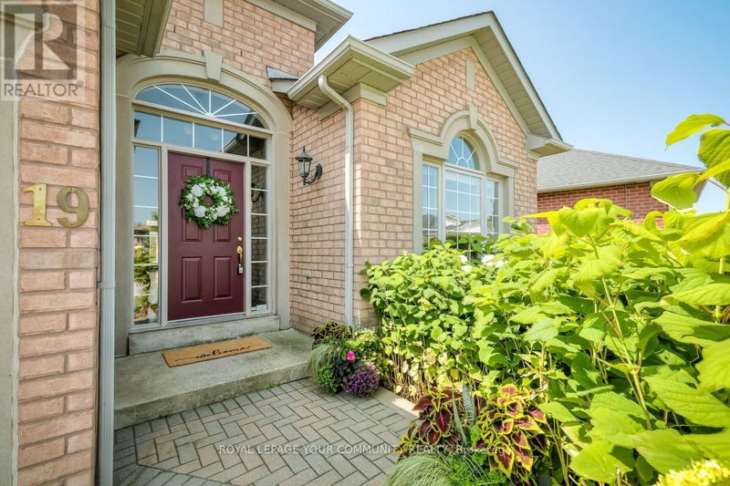 19 Boros Link null  Whitchurch-Stouffville (Ballantrae), L4A1N7 | Image 2