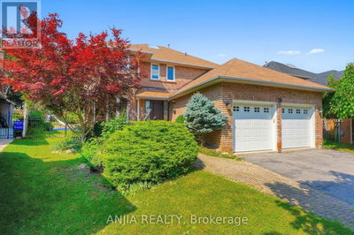 28 Holbrook Court  Markham (Unionville), L3R7P8 | Image 1