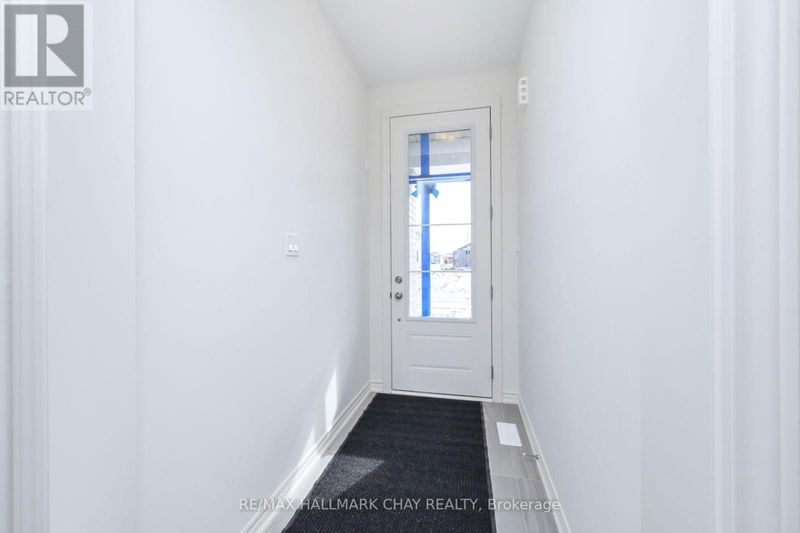 21 Sparrow Way  Adjala-Tosorontio (Colgan), L0G1W0 | Image 2