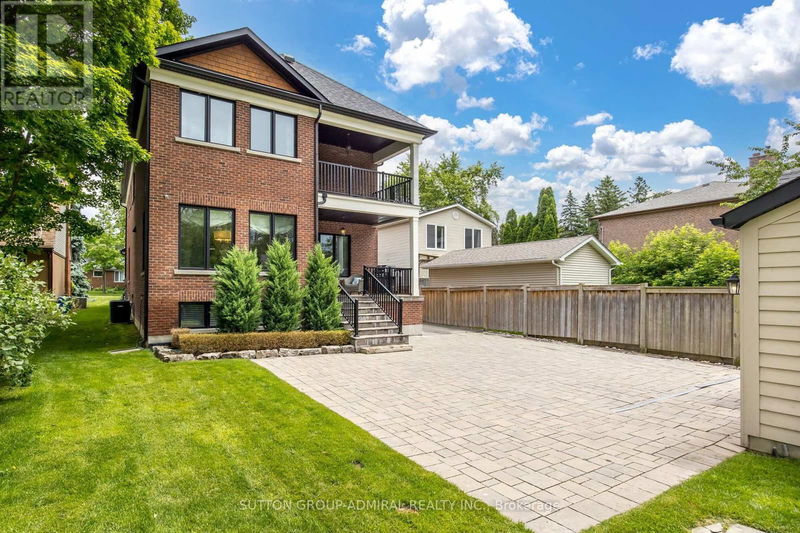 114 Wood Lane  Richmond Hill (Mill Pond), L4C4W1 | Image 4