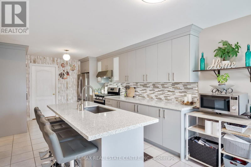 850 Leslie Drive  Innisfil (Alcona), L9S2B8 | Image 6