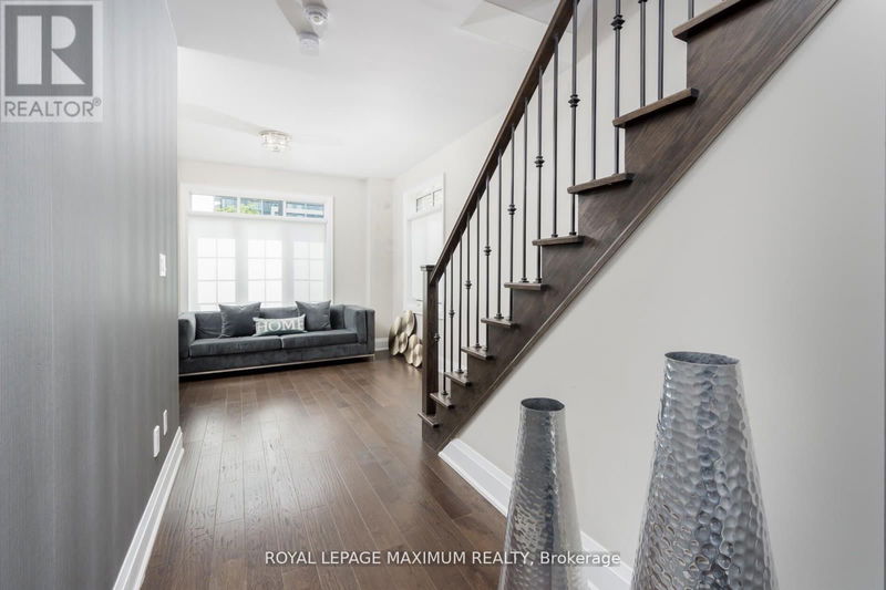 37 Ingleside Street  Vaughan (East Woodbridge), L4L0H9 | Image 4