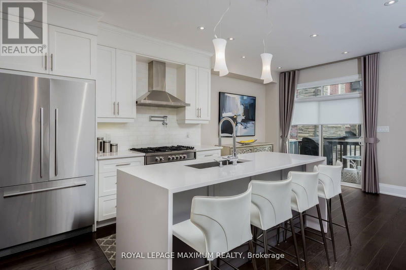 37 Ingleside Street  Vaughan (East Woodbridge), L4L0H9 | Image 7