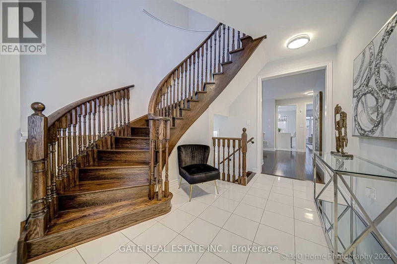 5 Nocturne Avenue  Vaughan (Kleinburg), L4H3N5 | Image 2