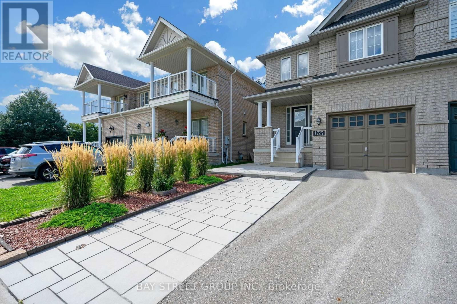 135 CHAYNA CRESCENT Image 3