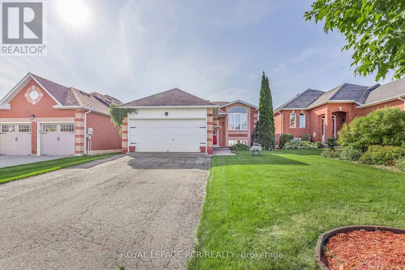 1289 Vincent Crescent  Innisfil (Alcona), L9S1Z8 | Image 4