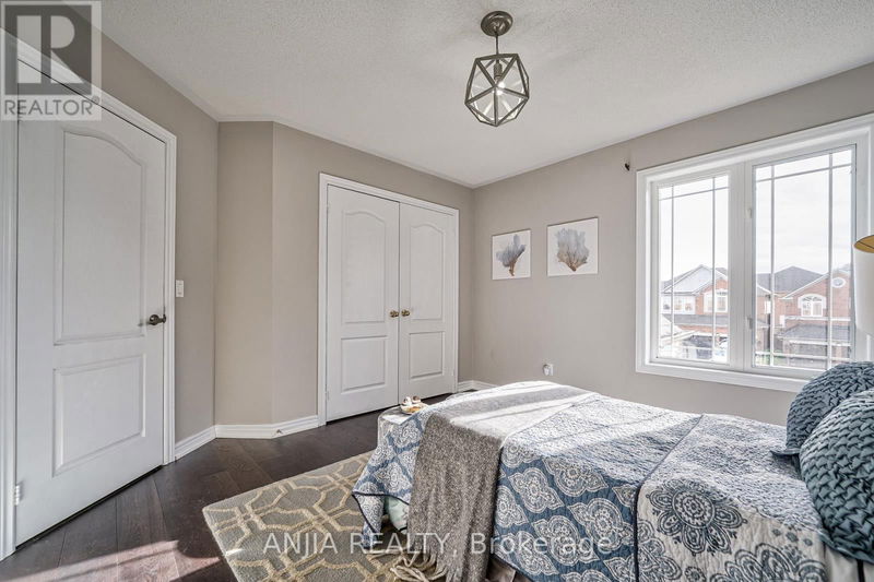 63 Blackforest Drive  Richmond Hill (Oak Ridges), L4E4R5 | Image 30