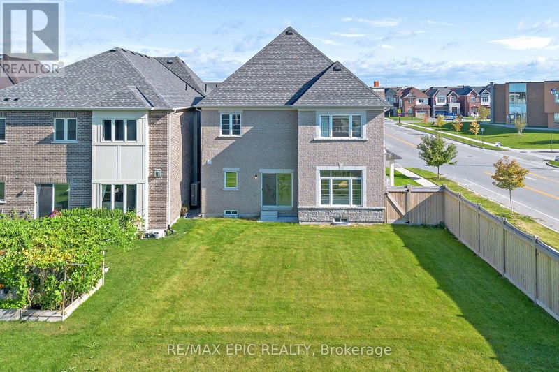 1 Kenneth Ross Bend  East Gwillimbury (Sharon), L9N0T7 | Image 20