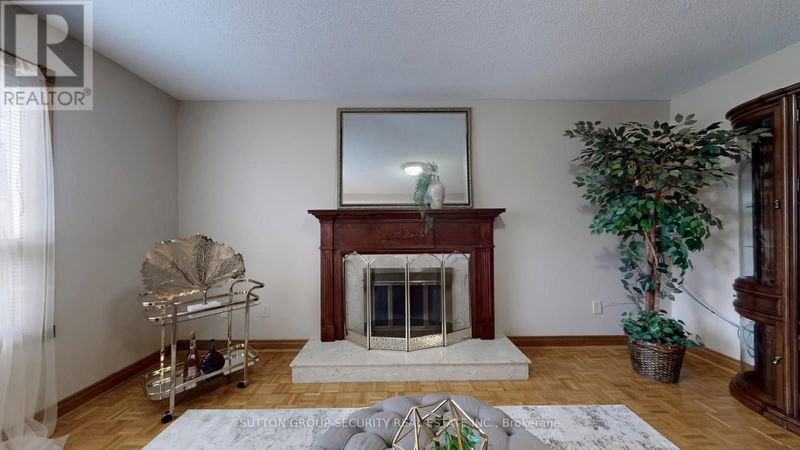 36 Hurricane Avenue  Vaughan (West Woodbridge), L4L1V4 | Image 39