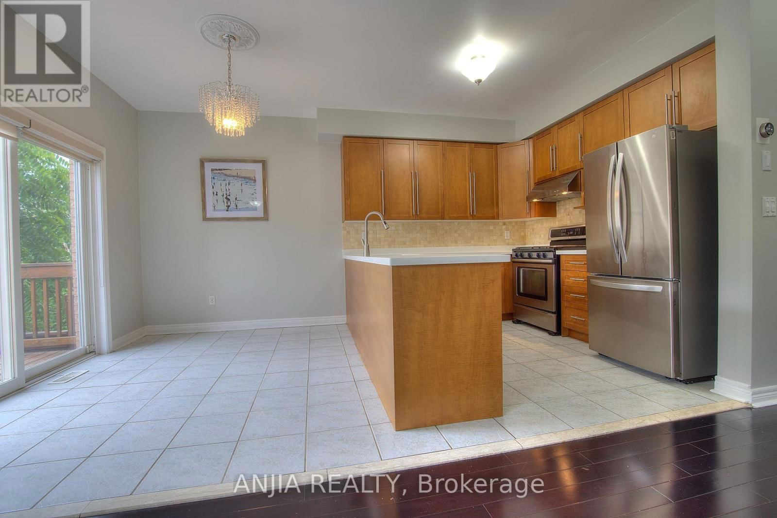 32 SIGNET WAY Image 7