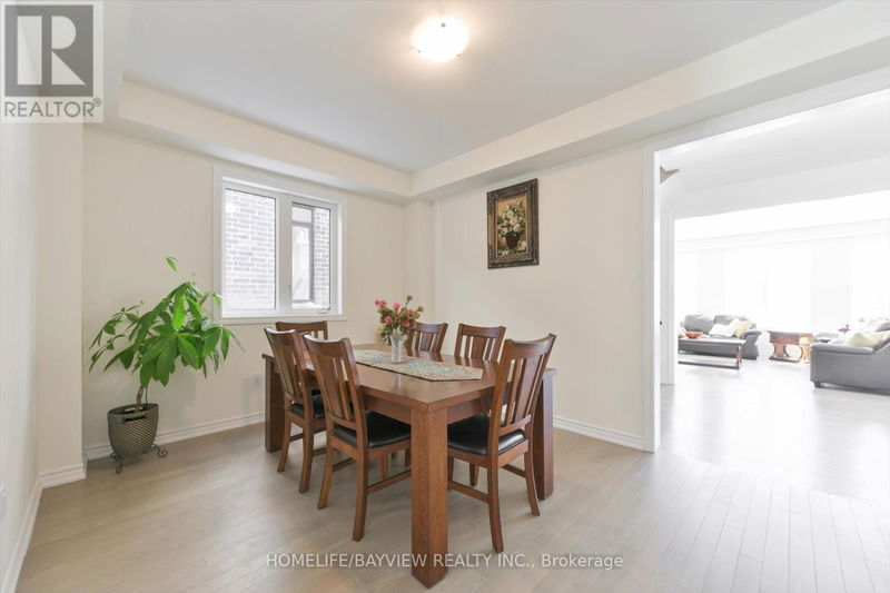 115 Halldorson Avenue  Aurora, L4G0C5 | Image 18