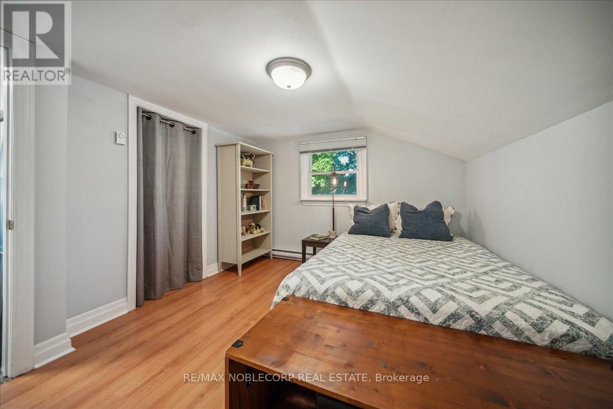 16 REACH STREET Image 18