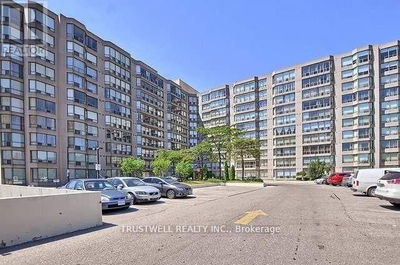  812 - 309 Major Mackenzie Drive East Richmond Hill (Harding), L4C9V5 | Image 1