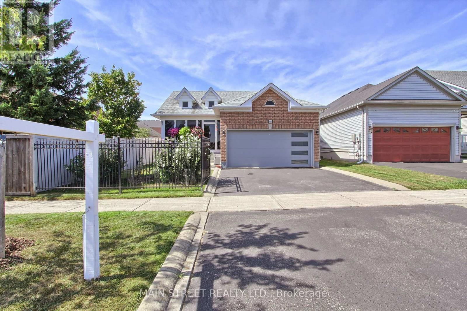 40 SILVERSTONE CRESCENT Image 4