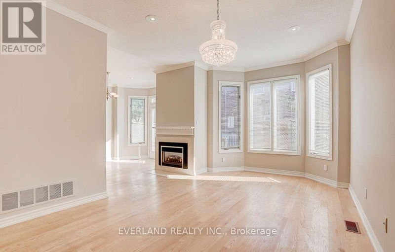 116 Redondo Drive  Vaughan (Beverley Glen), L4J7S6 | Image 10