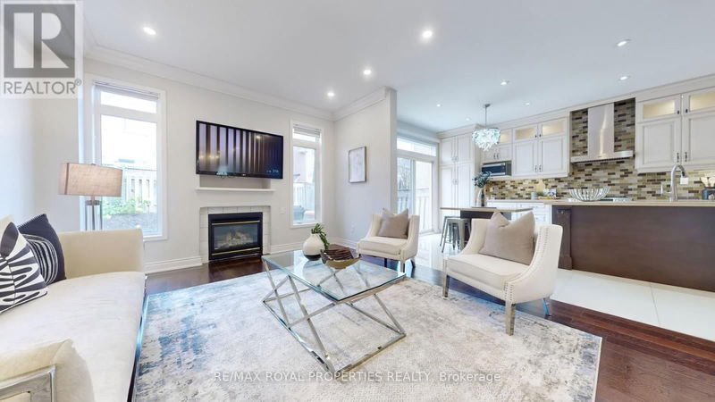 7 Sun Valley Drive  Richmond Hill (Rouge Woods), L4S2E3 | Image 13