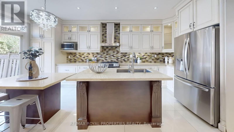 7 Sun Valley Drive  Richmond Hill (Rouge Woods), L4S2E3 | Image 20