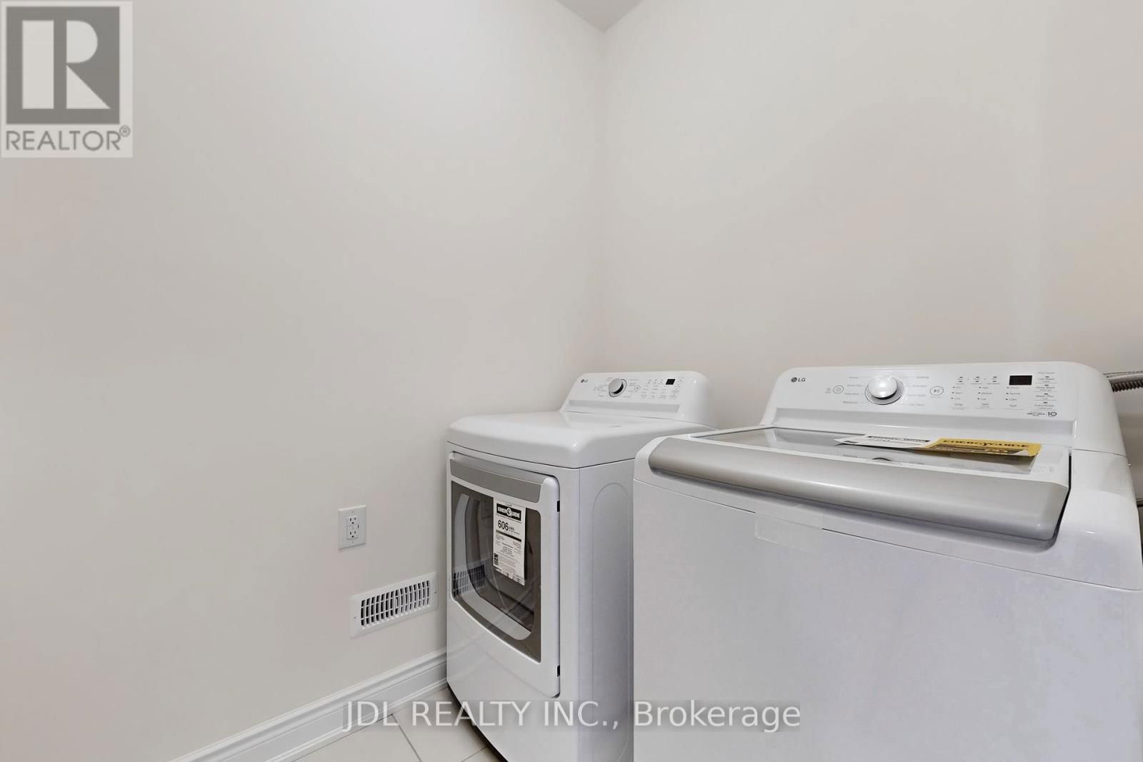 173 TENNANT CIRCLE Image 31